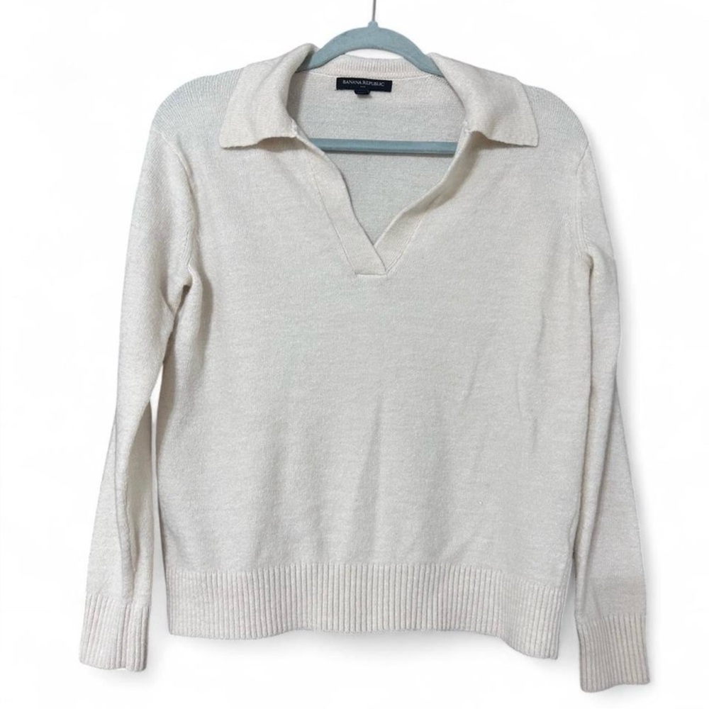 Banana Republic Medium Cream Collared Knit Sweater Classic Fit
